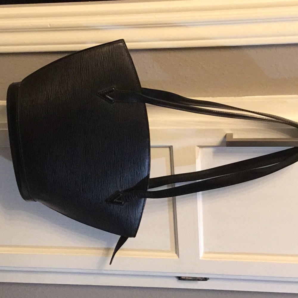 Black Saint Jacques Louis Vuitton long straps in black EPI